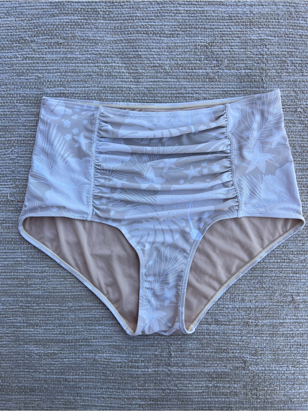 Kortni Jeane Beige Hawaii Floral Rushed Swim Bottom  size Large